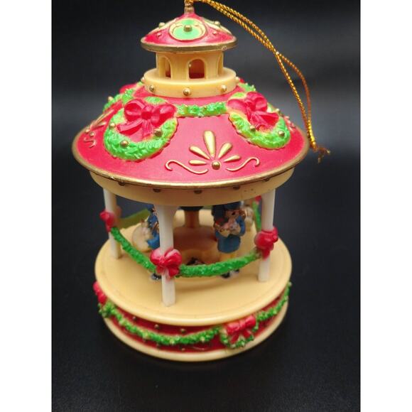 Vintage Plastic Gazebo Christmas Band Ornament 1992 - Picture 4 of 9